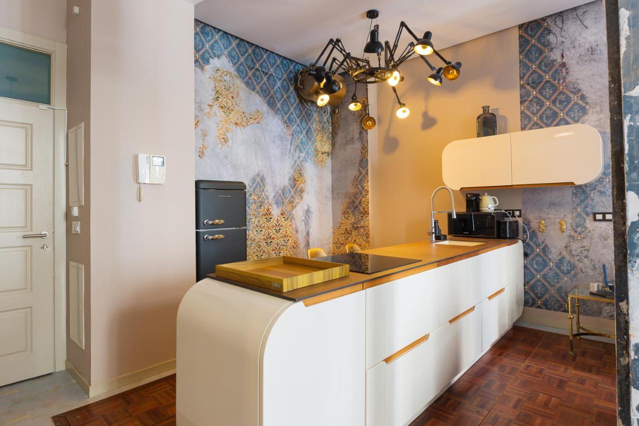 Apartamento Balcones De Larios: Beautiful Balconies Next To Plaza De La Constitucion *